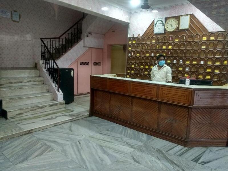 Hotel Spot On 80584 Pudur Lucky Mansion Chennai Exterior foto